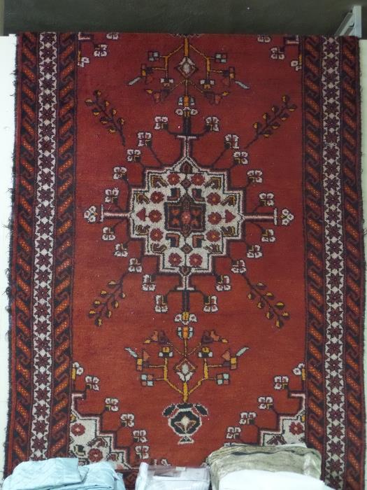 Oriental Rug - 100% wool, hand knotted, tribal rug, cotton warp