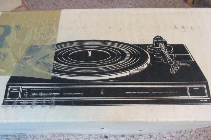 Fisher Stereo Turn Table MT-867
