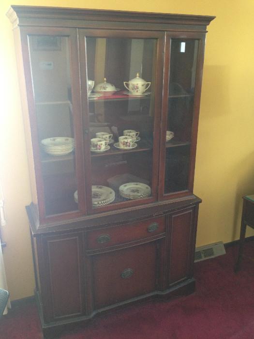 China Cabinet and China Set Service For 4