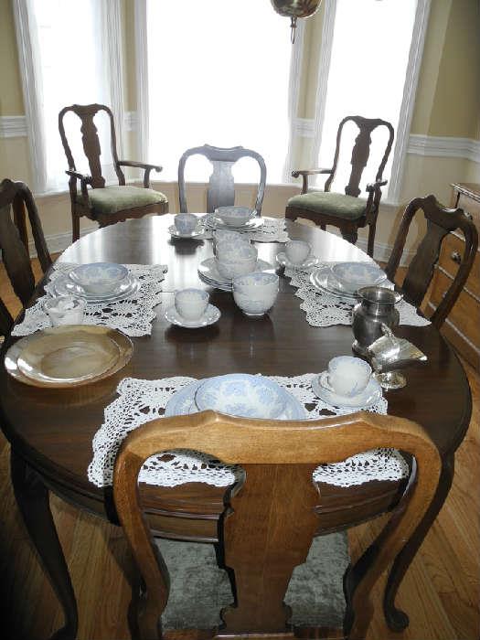 Pennsylvania House dining room table/chairs