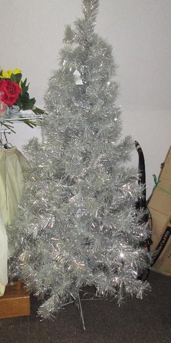 Reproduction foil Christmas tree