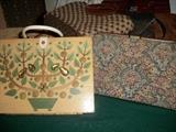 lots of vintage purses