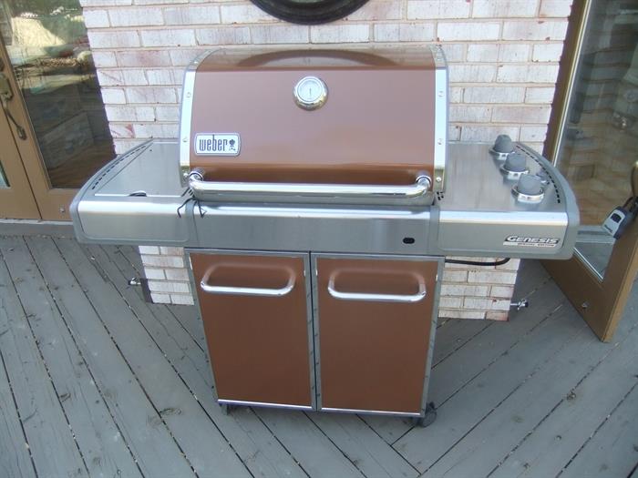 Weber Gas Grill, like new