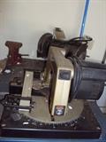 MITRE SAW, GRINDER AND VISE