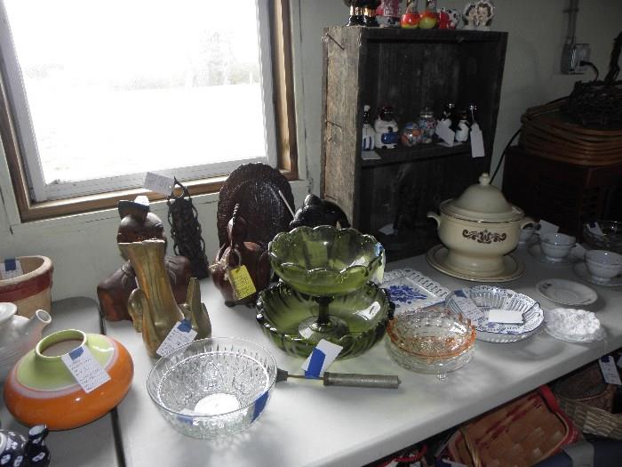 glassware, pfaltzgraff, blue and white, clear, green, brass swan vase, wooden indian bust, wooden turkey