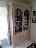 2 Beautiful bookcases