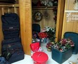 Several types of flowers.  Great for crafting