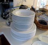 Linens n Things dish set