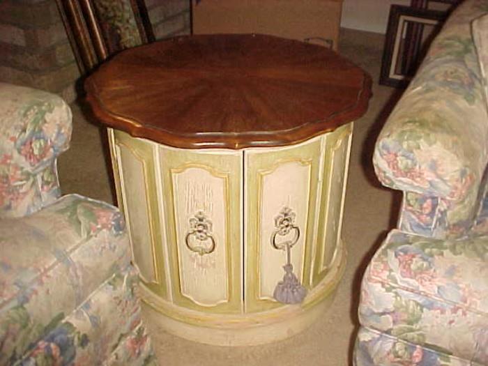 Round Occasional Table 