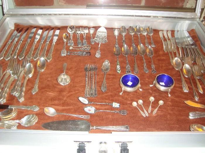 Tradition sterling flatware, Towle sterling flatware and other assorted sterling pieces.