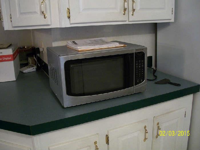 Frigidaire microwave
