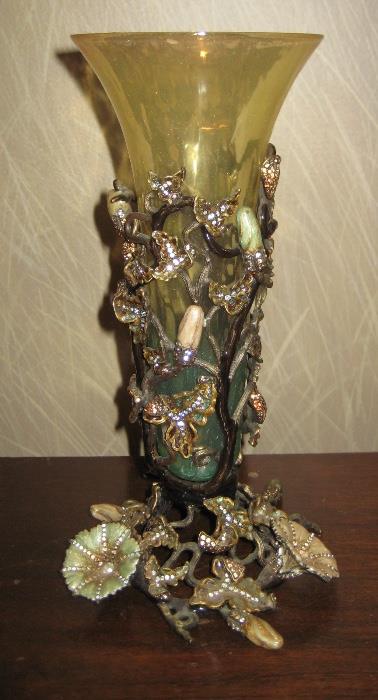 Jay Strongwater vase
