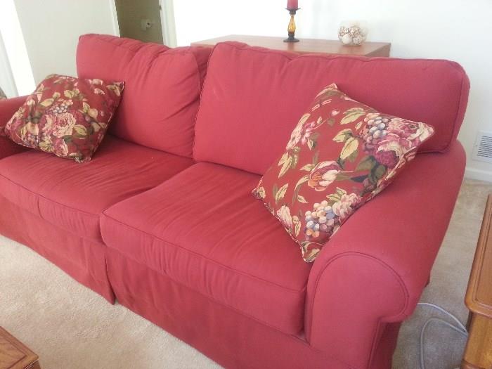 Love the red sofa! Pet free, smoke free home. 