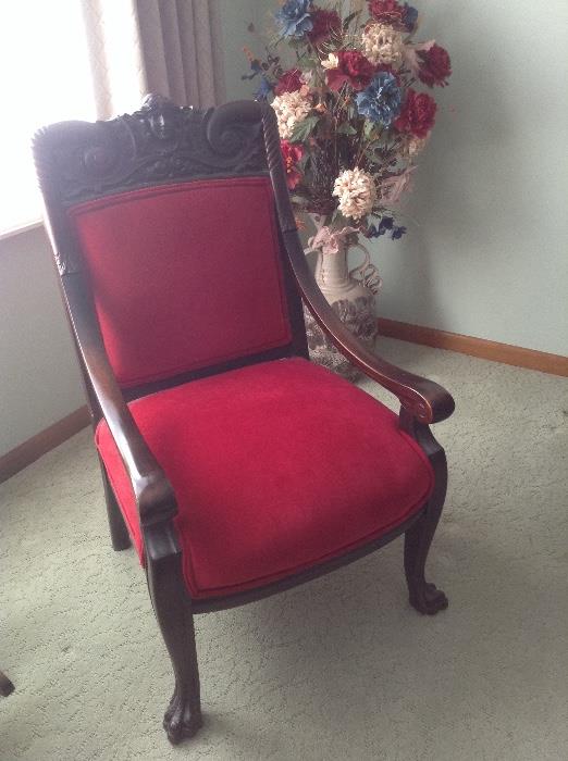 This is the "Hers" chair!  One of a kind chairs!