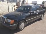 Lot 1 - 1987 Mercedes-Benz E300