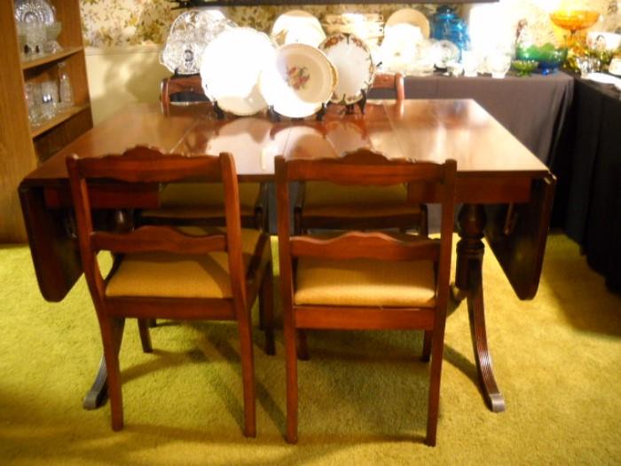 DUNCAN PHYFE DINING TABLE AND CHAIRS