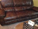 leather recliner 