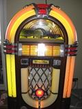 WURLITZER juke box - plays CDs