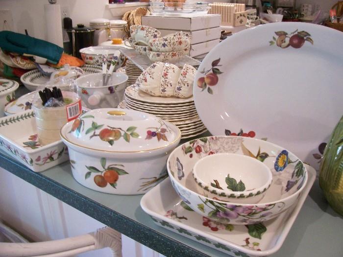 If you love Portmeirion dinner ware, you are going to be in HEAVEN at this sale.  Most pieces have the boxes.