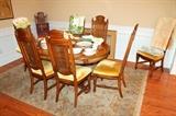 Stanley dining table with leaf / 8 chairs and area rug