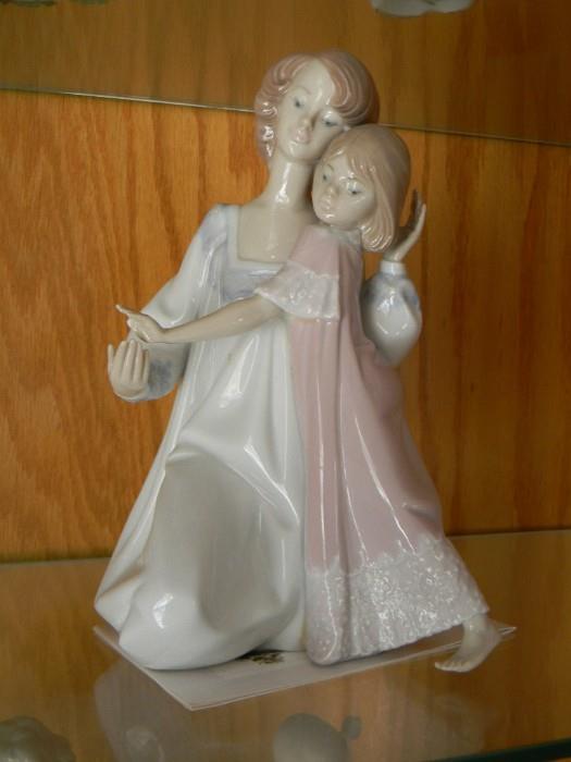 Lladro Good Night Mother and Daughter