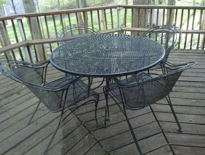 Outdoor Table/Chairs and Grill