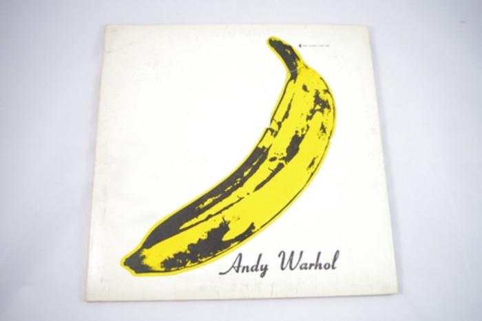 RARE Vintage Velvet Underground & Nico Produced by Andy Warhol with Banana Cover Verve, V6-5008
Condition:Record is very good- cover is good banana is mostly in tact
Shipping: Yes
Size: 33