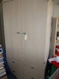 Wardrobe/cabinet.