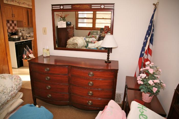 6 piece bedroom set - Dixie