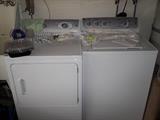 Ge washer and dryer 3 years old 225.00 for the set