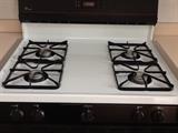 Stove - GE Gas - White and Black - Excellent Condition