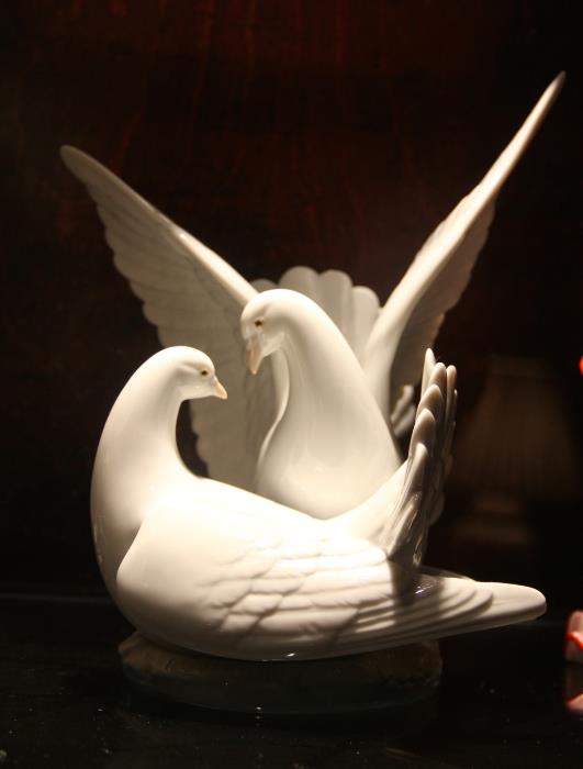 Lladro doves