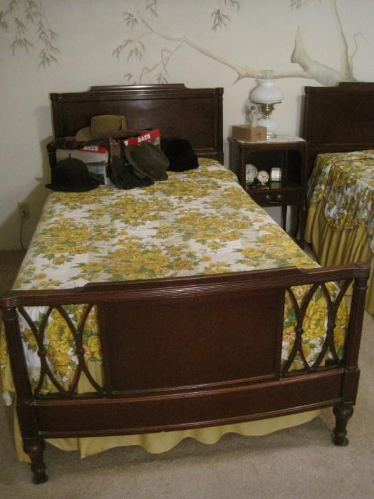 ANTIQUE TWIN BEDS