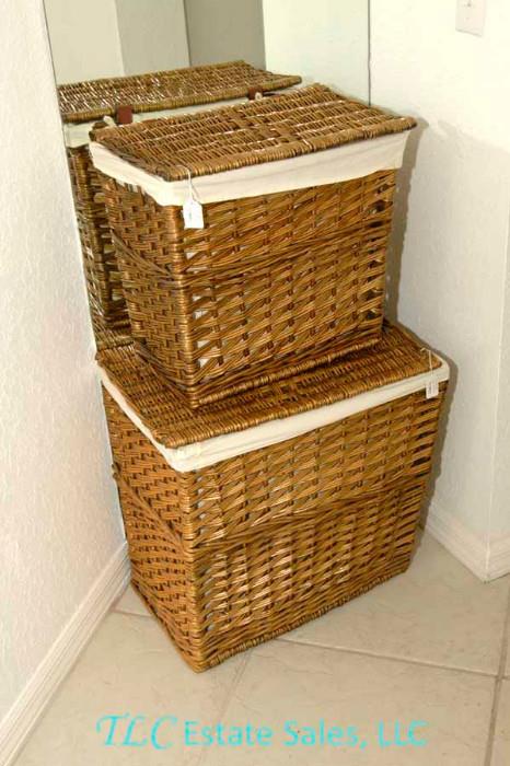 2 medium and 2 large fabric-lined wicker baskets