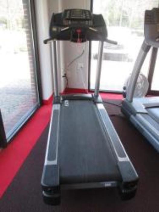 Cybex Treadmill Machine