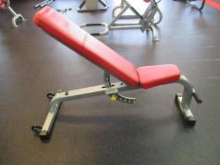 Cybex Multi Position Weight Bench Model 5437-90 - 9 adjustments ranging from -10 decline to 80 degrees upright. Has wheels for ease of movement.