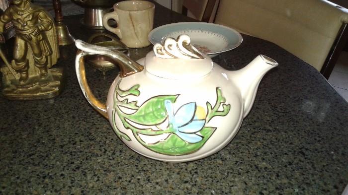 Hull Teapot