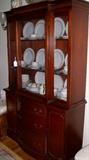 Beautiful Duncan Phyfe mahogany china cabinet - immaculate condition