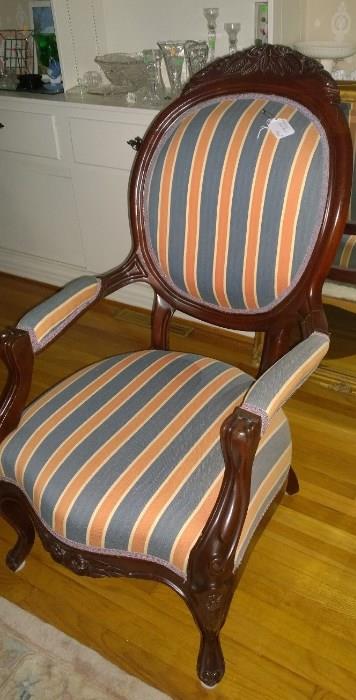 Victorian mahogany arm chair - very nice upholstery