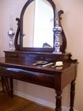 Mahogany Victorian vanity with tilt mirror and 3 drawers