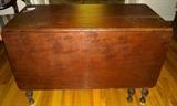 Beautiful antique gate leg mahogany single drop leaf table