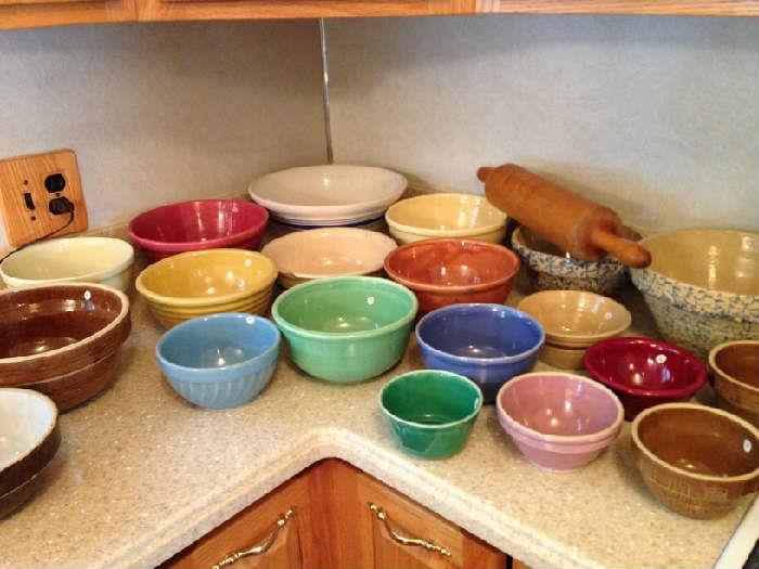 Very nice and colorful mixing bowls....I love bowls!!
