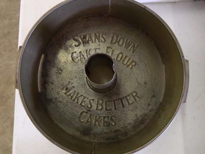 Swans Down Cake Flour Pan