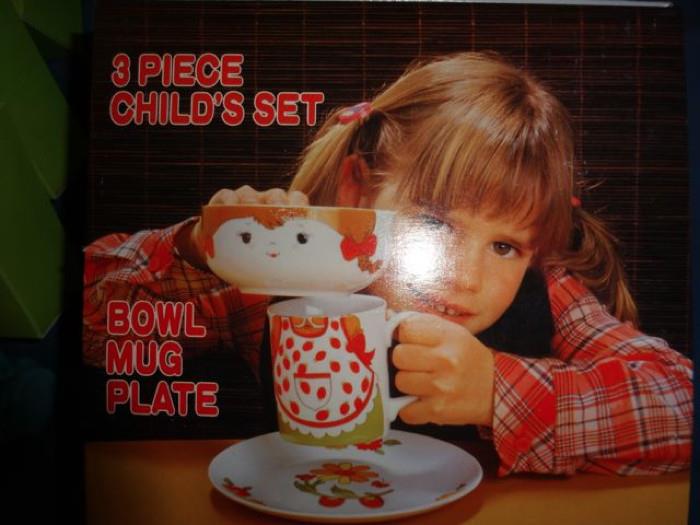 A 3 piece child's bowl and mug set