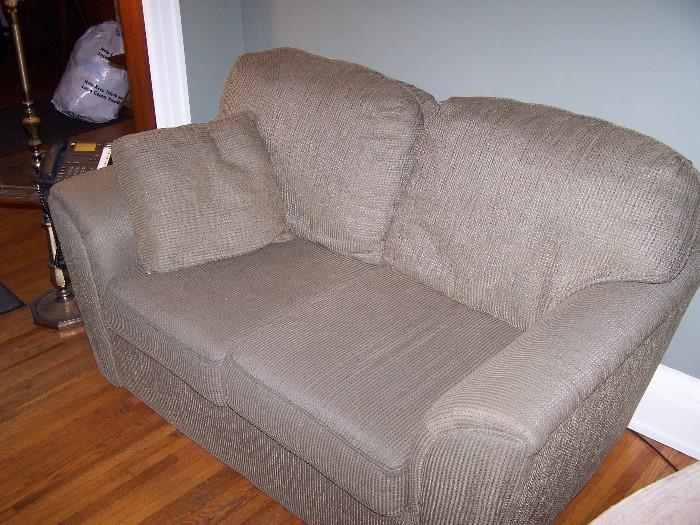 THE MATE TO THE PREVIOUS LOVESEAT