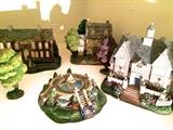Thomas Kinkade's Lamplight Village