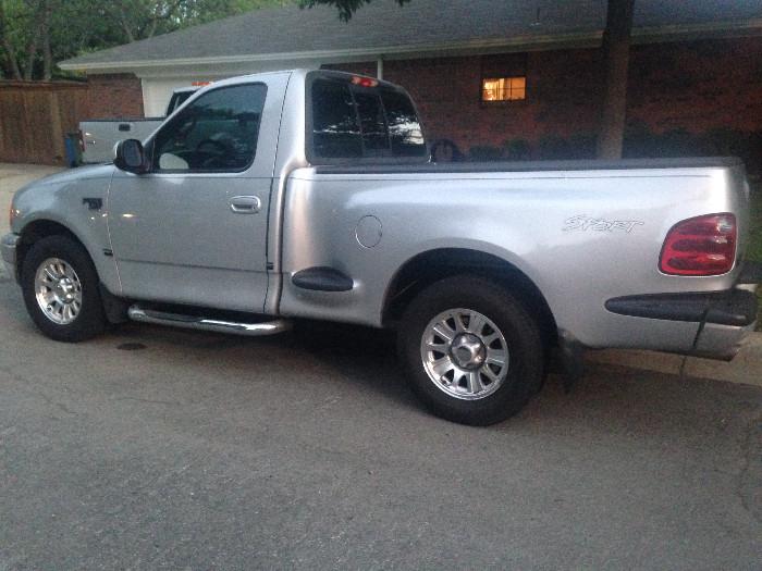 Ford F150 2002 129,500 miles, great condition. New Tires $5500 obo