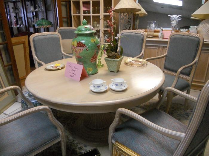 6 chair oval table dining room size