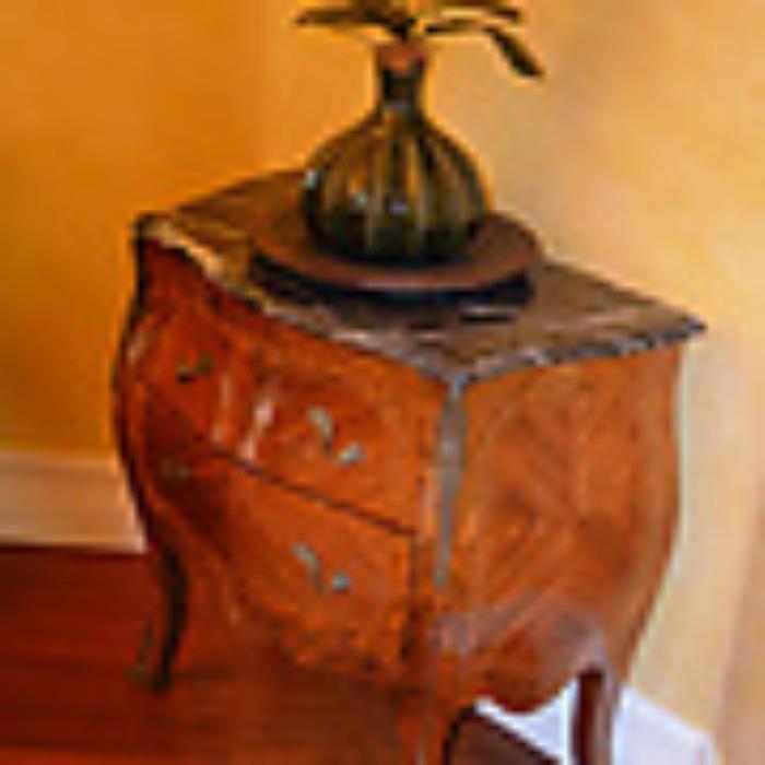 Bombay chest with Marble top