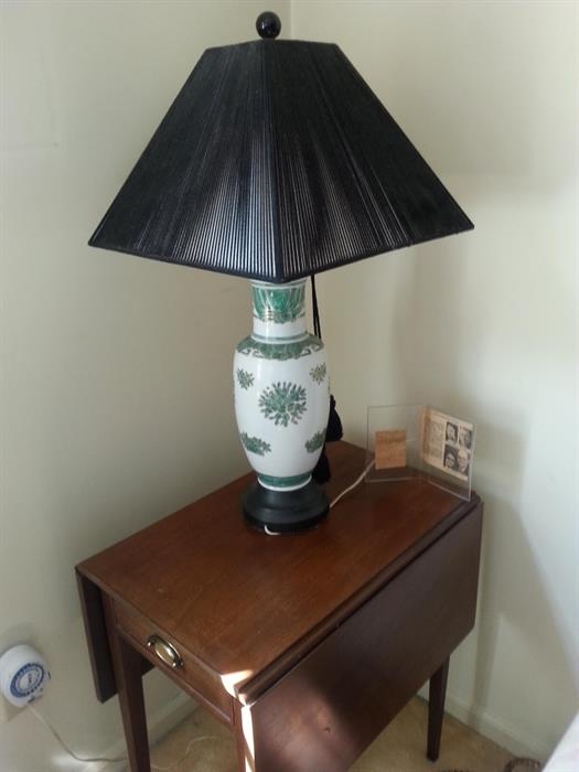 One of a pair of lamps and drop leaf end tables